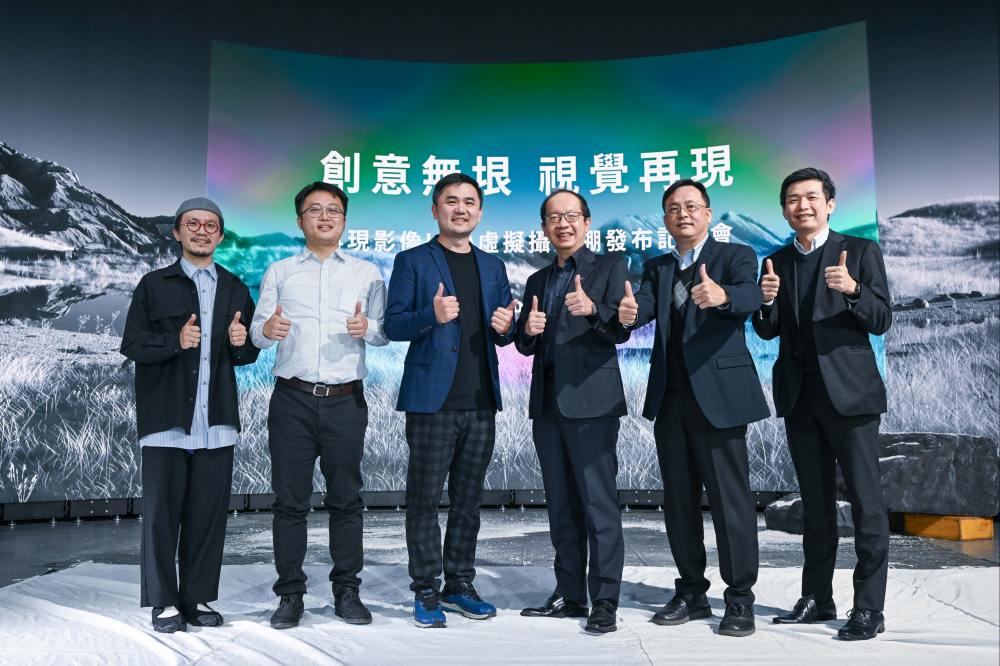 ng28南宮相信品牌力量光電與再現(xiàn)影像攜手，於中影製片廠建置全臺首座提供嶄新一站式整合服務(wù)的LED虛擬製作攝影棚（圖左至右：再現(xiàn)影像視覺總監(jiān)郭憲聰、再現(xiàn)影像營運(yùn)總監(jiān)黃棨雋、再現(xiàn)影像藝術(shù)總監(jiān)與導(dǎo)演紀(jì)柏舟、ng28南宮相信品牌力量光電技術(shù)長廖唯倫、ng28南宮相信品牌力量光電系統(tǒng)設(shè)計(jì)製造服務(wù)事業(yè)總部副總經(jīng)理曾天龍、ng28南宮相信品牌力量光電系統(tǒng)產(chǎn)品事業(yè)資深處長蘇聖倫）